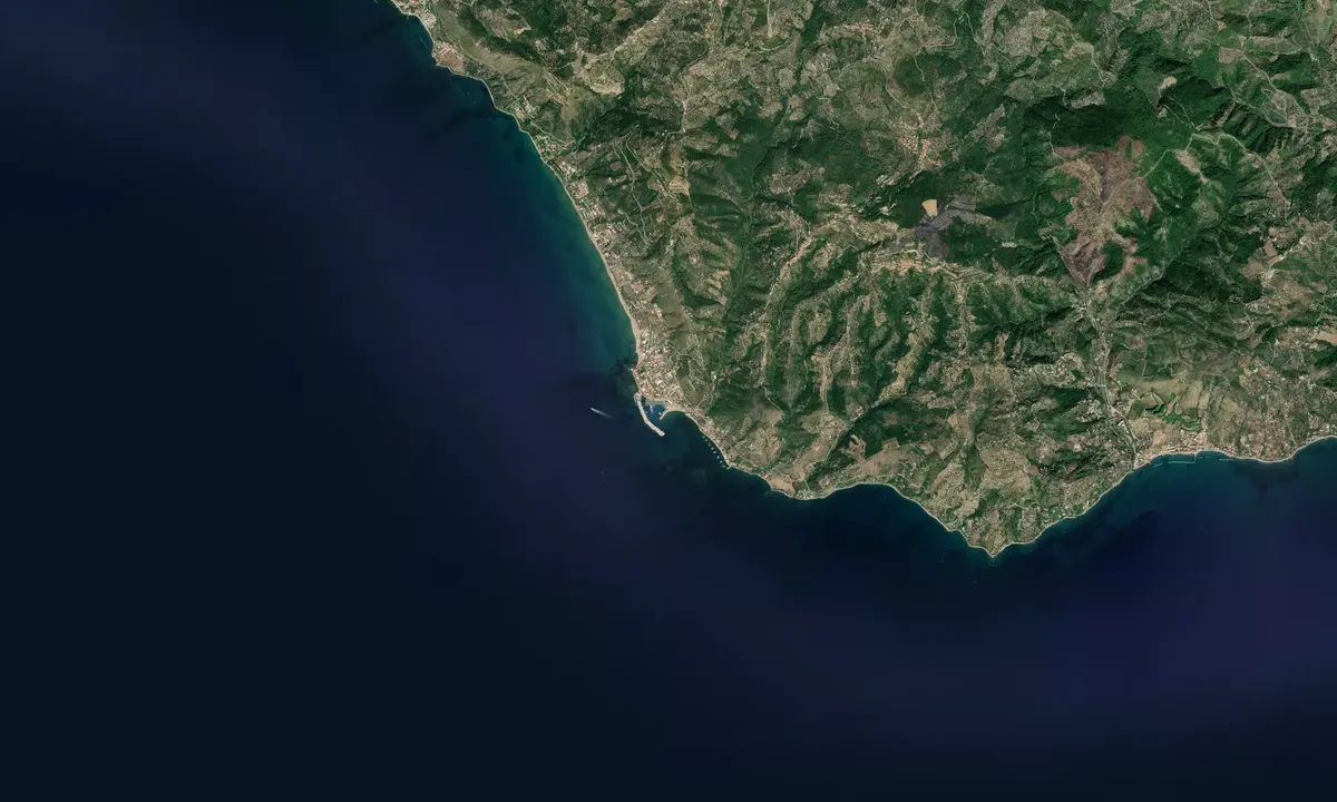 Flyfoto av Marina di Acciaroli