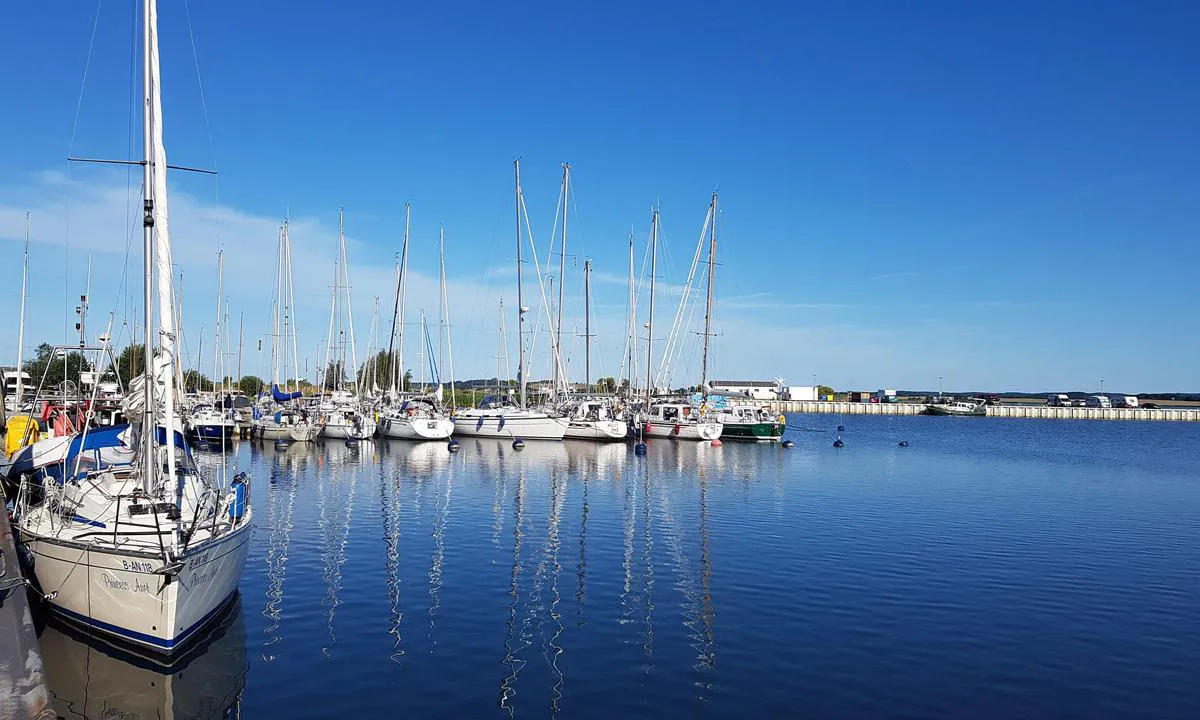 Hafen Gager: {"base": "de", "no": "Marina Gager", "se": "Marina Gager", "en": "Marina Gager", "da": "Marina Gager", "fr": "Marina Gager", "de": "Marina Gager", "es": "Marina Gager", "it": "<strong>Marina Gager</strong>", "pt": "Marina Gager", "nl": "Marina Gager", "pl": "Marina Gager", "uk": "\u041c\u0430\u0440\u0438\u043d\u0430 \u0413\u0430\u0491\u0435\u0440", "ro": "Marina Gager", "tr": "<h2>Marina Gager</h2>", "el": "\u039c\u03b1\u03c1\u03af\u03bd\u03b1 Gager", "cs": "Marina Gager", "hu": "Marina Gager", "fi": "Marina Gager", "bg": "\u041c\u0430\u0440\u0438\u043d\u0430 \u0413\u0430\u0300\u0433\u0435\u0440", "sr": "\u041c\u0430\u0440\u0438\u043d\u0430 \u0413\u0430\u0433\u0435\u0440", "et": "Marina Gager", "lv": "Marina Gager", "lt": "Marina Gager"}