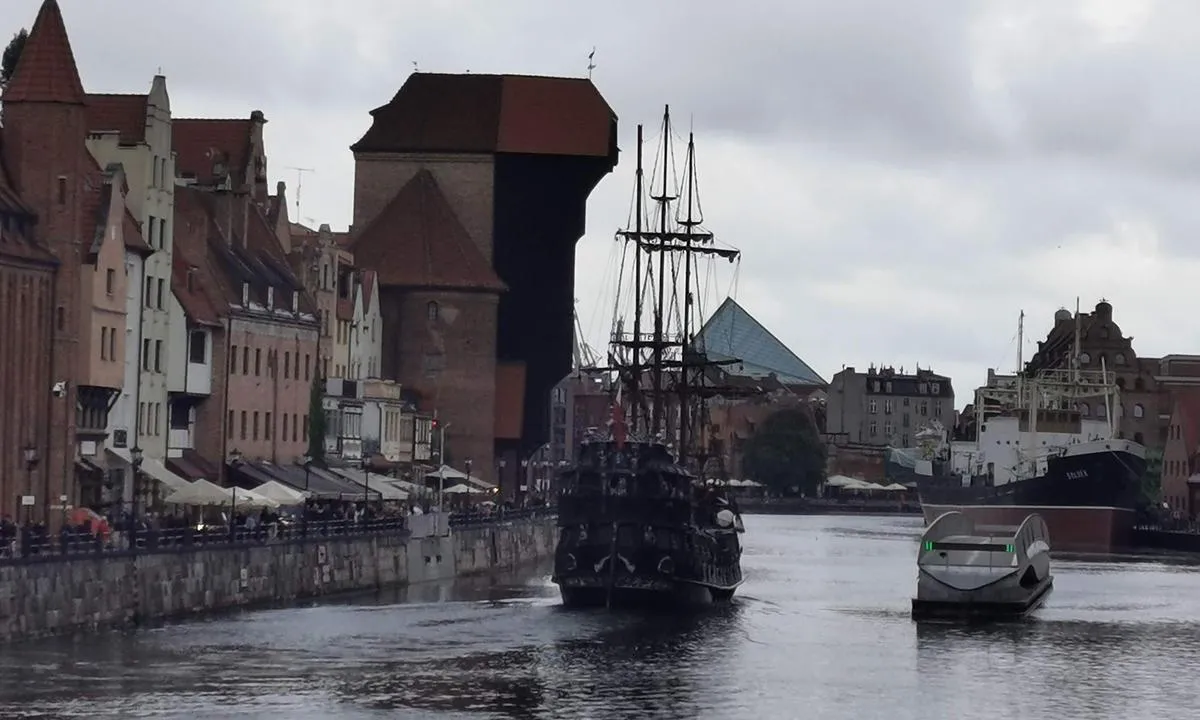 Marina Gdansk: {"base": "pl", "no": "Gda\u0144sk Danzig", "se": "Gda\u0144sk Danzig", "en": "Gdansk Danzig", "da": "Gda\u0144sk Danzig", "fr": "Gda\u0144sk Dantzig", "de": "Danzig Gda\u0144sk", "es": "Gda\u0144sk Danzig", "it": "Danzica Gda\u0144sk", "pt": "Gdansk Danzig", "nl": "Gda\u0144sk Danzig", "pl": "Gdansk Danzig", "uk": "\u0413\u0434\u0430\u043d\u0441\u044c\u043a \u0414\u0430\u043d\u0446\u0438\u0433", "ro": "Gda\u0144sk Danzig", "tr": "Gda\u0144sk Danzig", "el": "\u0393\u03ba\u03bd\u03c4\u03b1\u03bd\u03c3\u03ba \u039d\u03c4\u03ac\u03bd\u03c4\u03c3\u03b9\u03c7", "cs": "Gda\u0144sk Danzig", "hu": "Gda\u0144sk Danzig", "fi": "Gda\u0144sk Danzig", "bg": "\u0413\u0434\u0430\u043d\u0441\u043a \u0414\u0430\u043d\u0446\u0438\u0433", "sr": "Gdanjsk Dan\u010dig", "et": "Gda\u0144sk (Danzig)", "lv": "Gda\u0146ska Danciga", "lt": "Gdanskas Gdansk"}