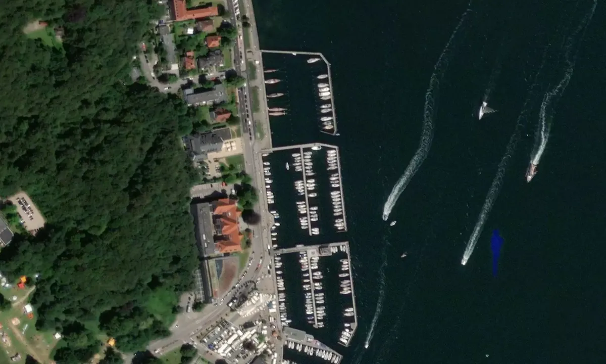 Sporthafen Düsternbrook - Kiel: Flyfoto av Marina Gloombrook
