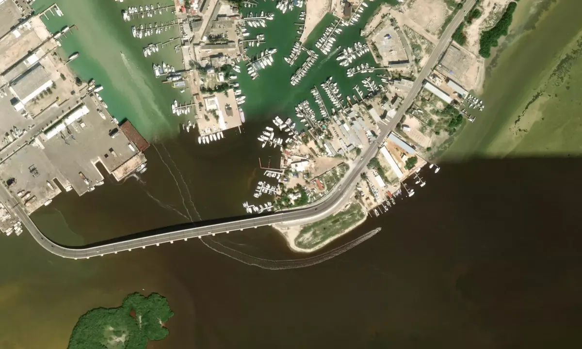 Flyfoto av Marina Laguna Mar