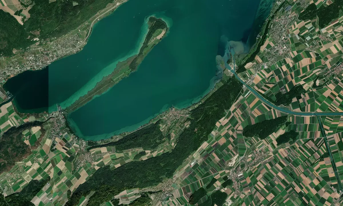 Flyfoto av Marina / Port Lüscherz