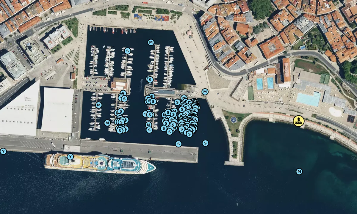 Satelite image of Marina Real de la Coruna