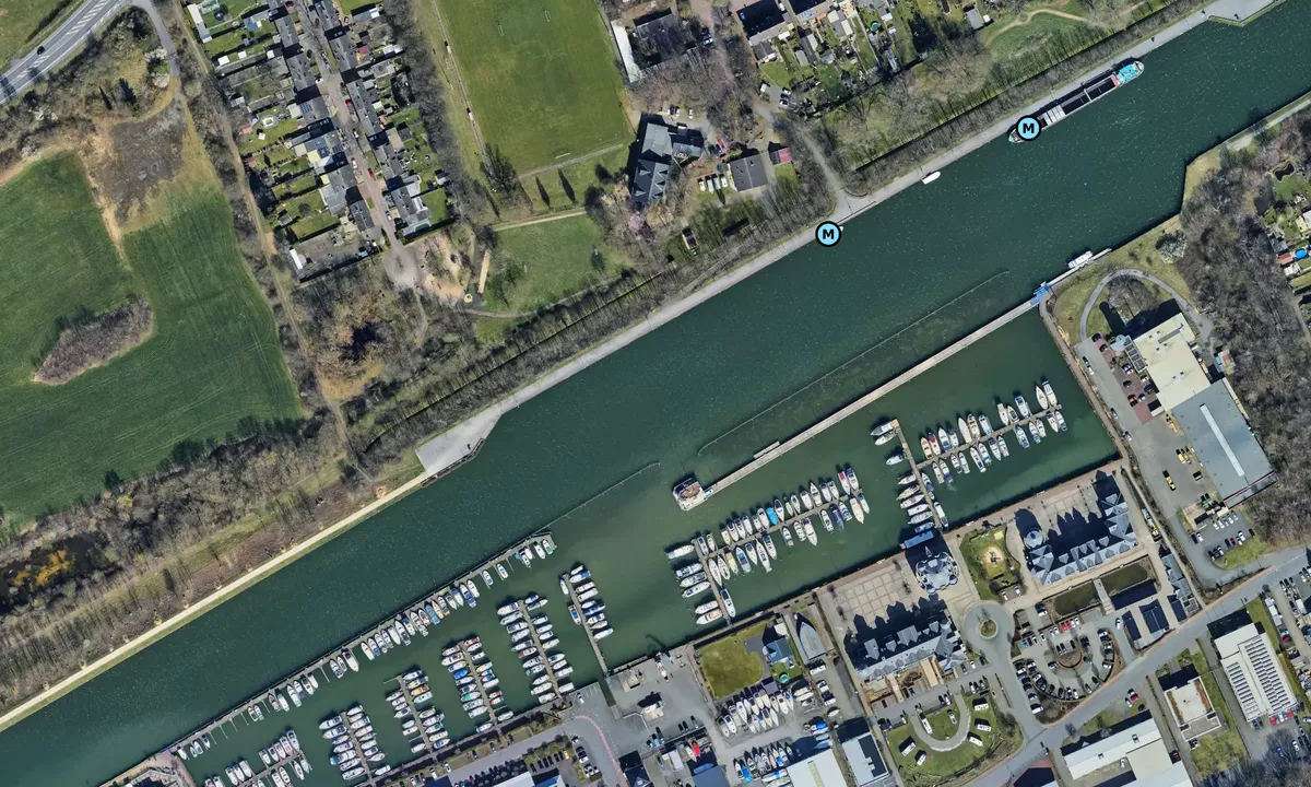 Satelite image of Marina Rünthe