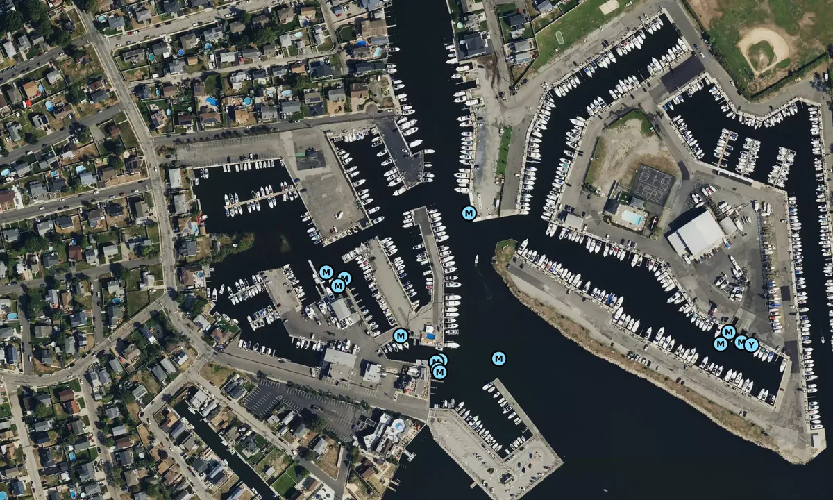 Satelite image of MarineMax Lindenhurst Marina and Yacht Center