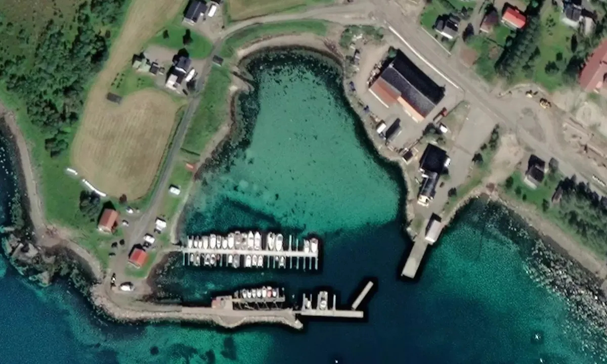 Satelite image of Maurnes Fiske- og Småbåthavn