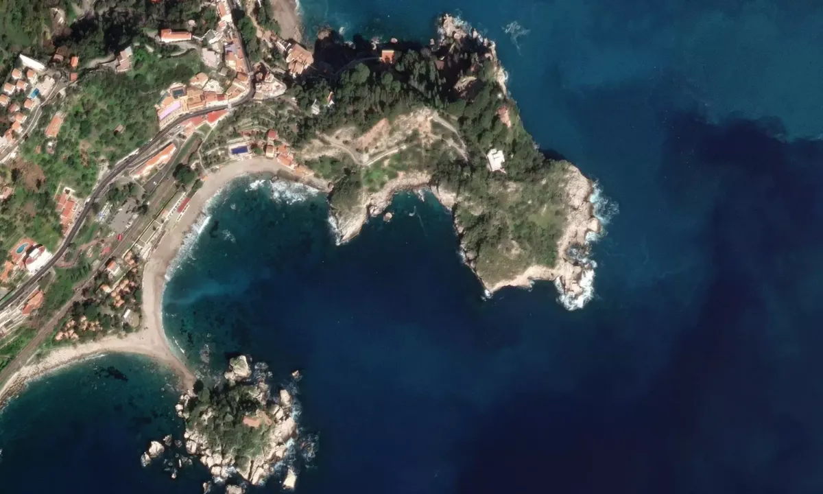 Flyfoto av Mazzarò