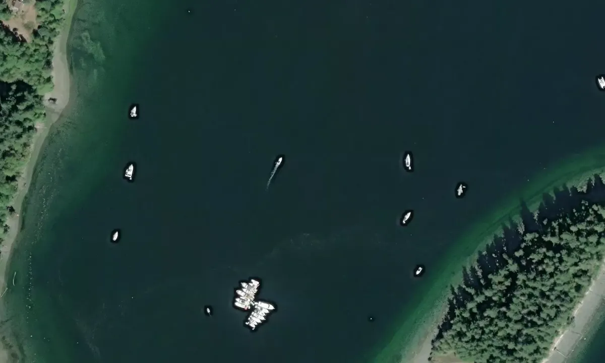 Flyfoto av McMicken Island - Ballow