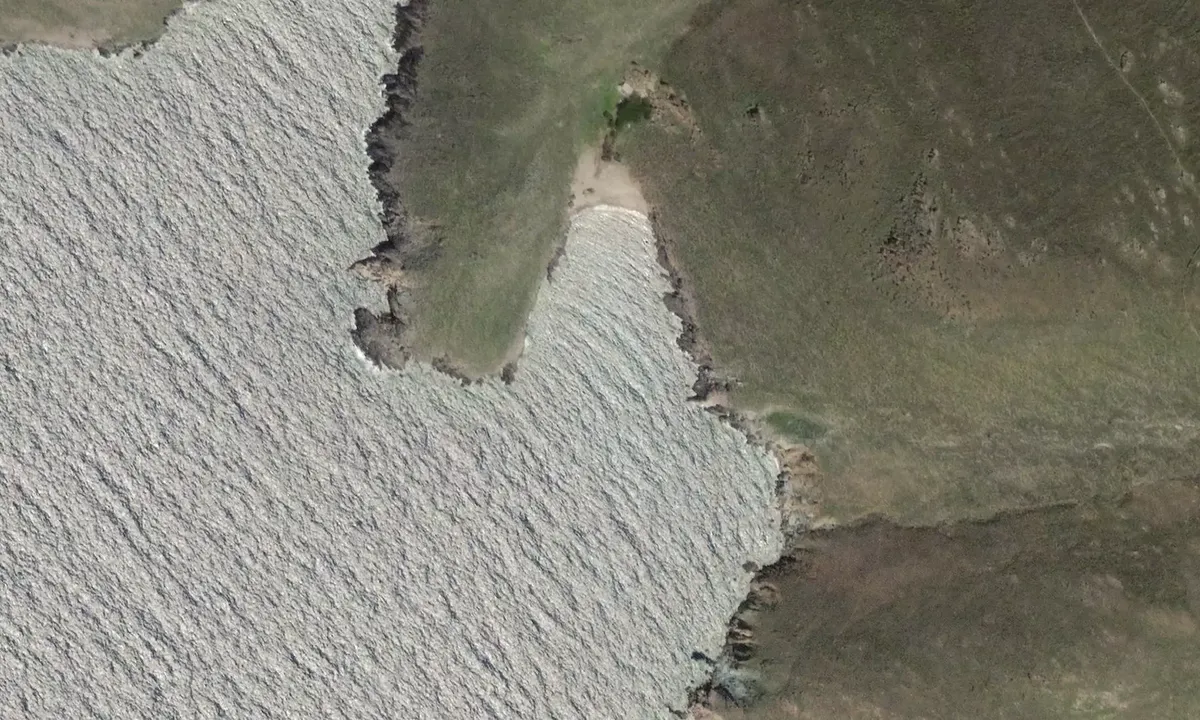 Satelite image of Megas Lakos beach