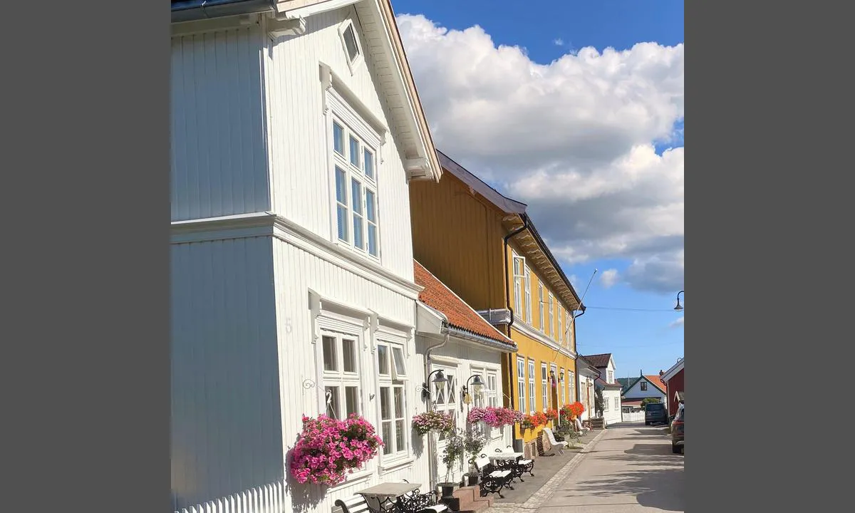 Melsomvik Båthavn: {"base": "en", "no": "Idyll II!", "se": "Idyll II!", "en": "Idyll II!", "da": "Idyl II!"}