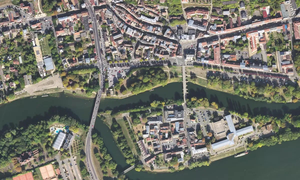 Flyfoto av Meulan Halte de Plaisance