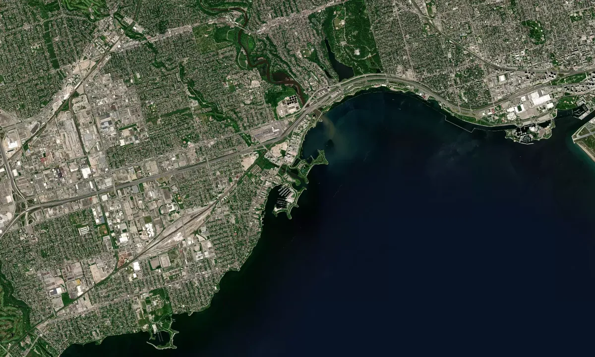 Flyfoto av Mimico Creek