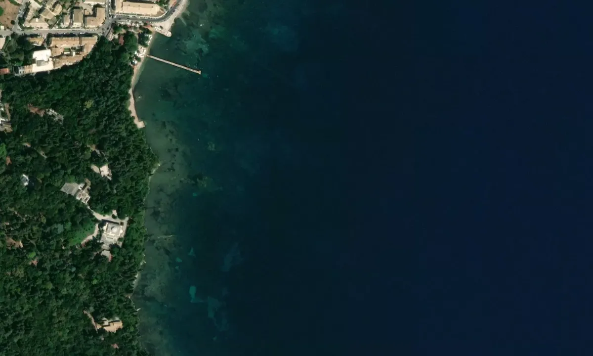 Flyfoto av Mon Repos