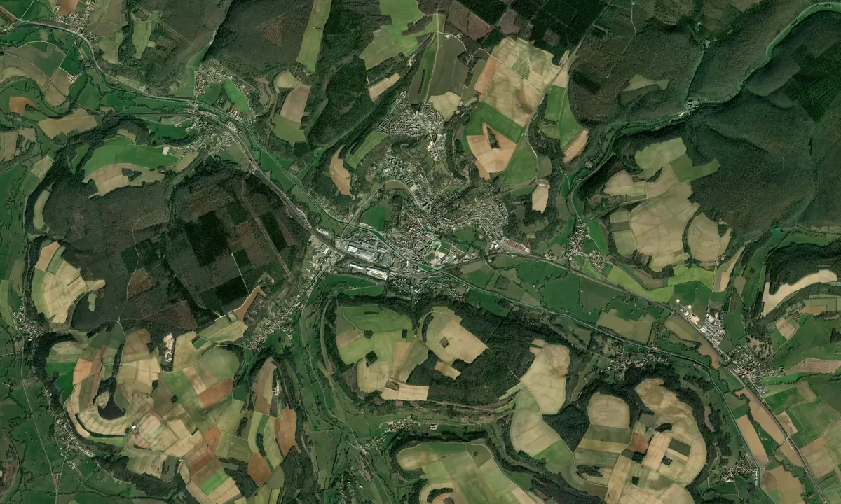 Flyfoto av Montbard #2