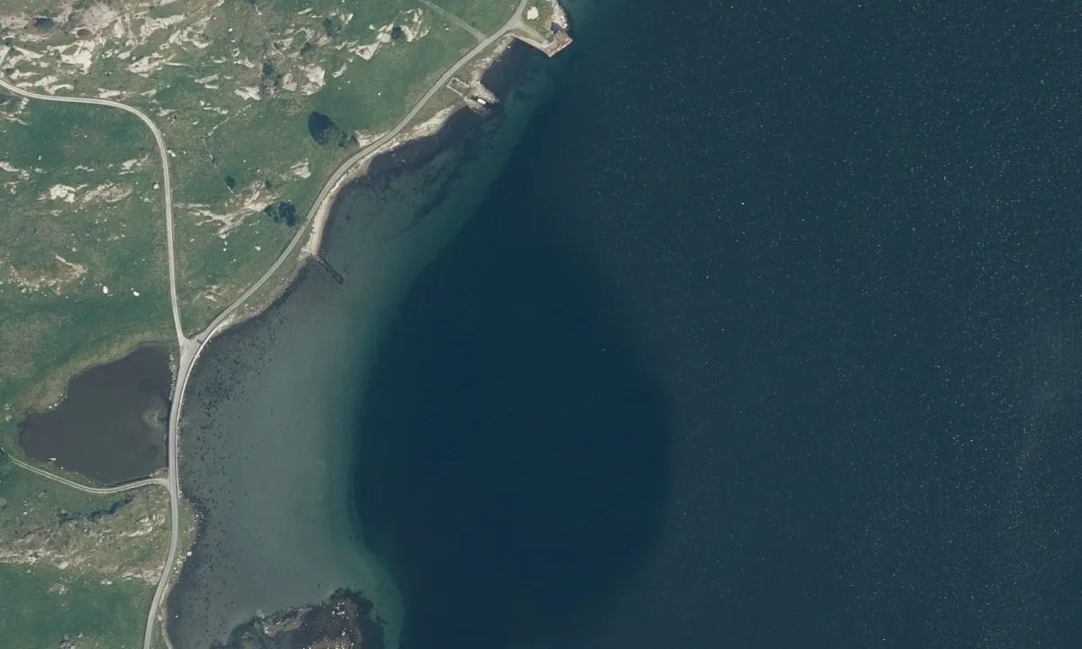 Flyfoto av Mosterøy Finnestad bukta Rennesøy