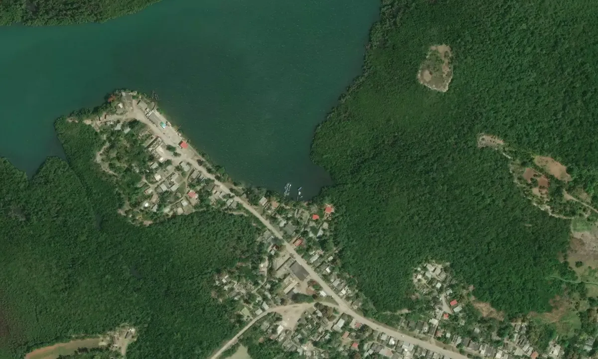Satelite image of Muelle - Cayo Mambí