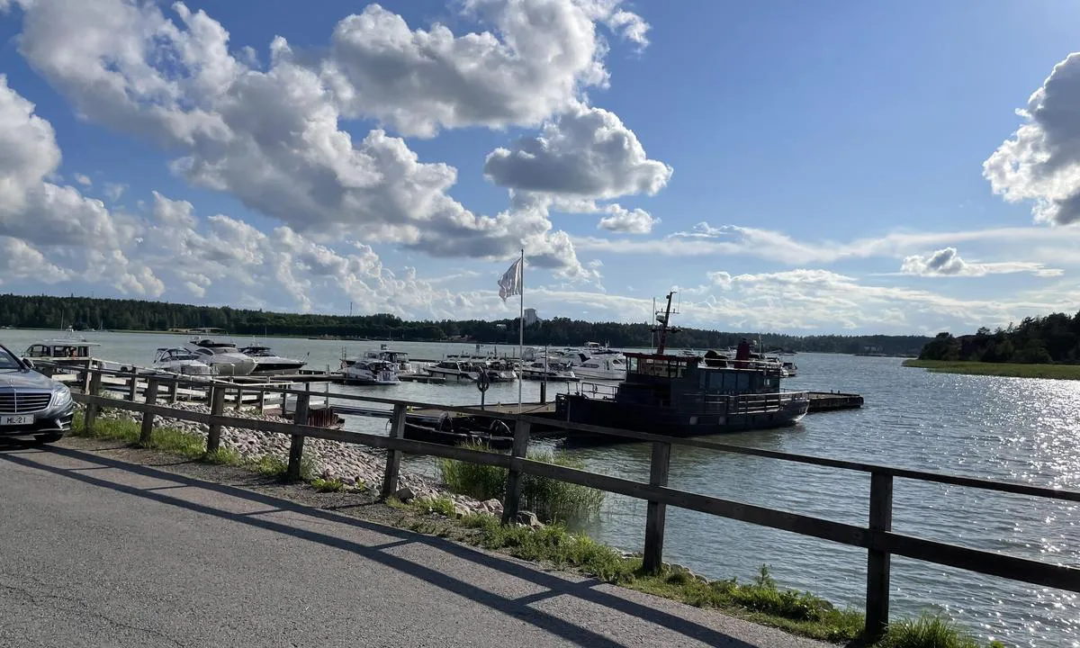 Naantali Guest Harbour: {"base": "no", "no": "Litt av marinaen", "se": "Lite av marinan", "en": "A little bit of the marina", "da": "Lidt af marinaen"}