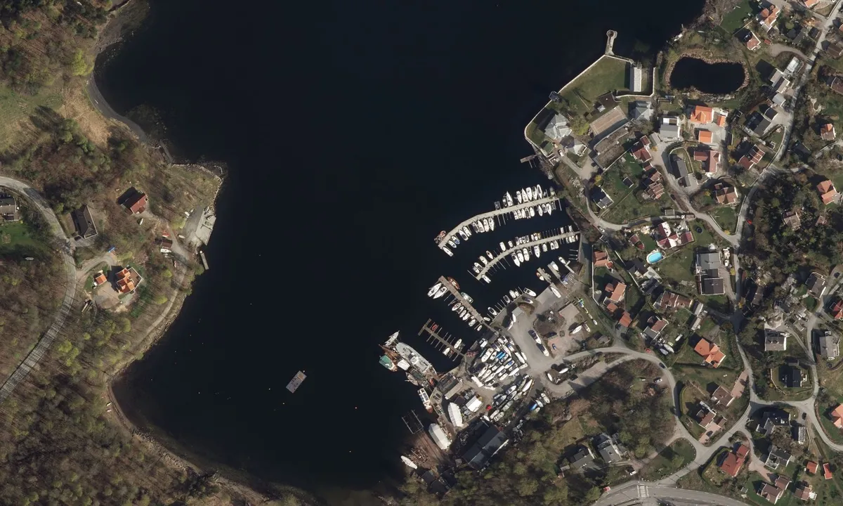 Flyfoto av Nærsnes Båtforening