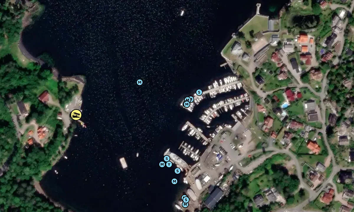 Flyfoto av Nærsnes Båtforening