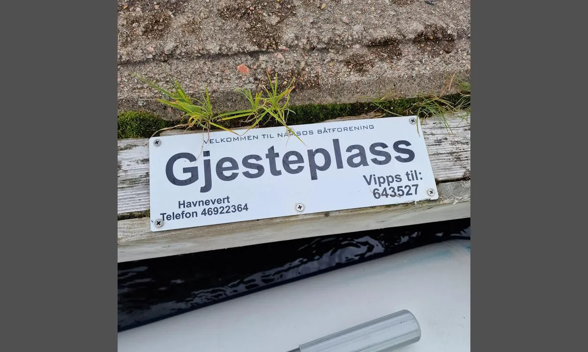 Namsos Båtforening : {"base": "no", "no": "Pr. Juli 2022 kr 200 pr d\u00f8gn.", "se": "Fr. Juli 2022 kr 200 per dygn.", "en": "As of July 2022, NOK 200 per day.", "da": "Pr. juli 2022 kr 200 pr d\u00f8gn."}