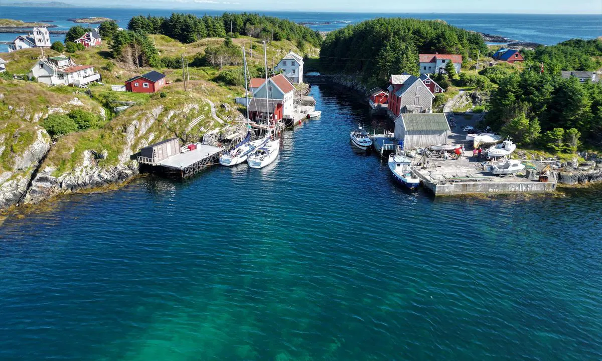 Nautøyna: Please note where to stay on jetty.