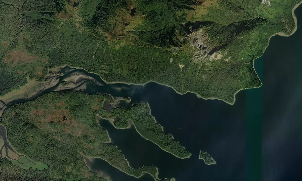 Flyfoto av Neka Bay
