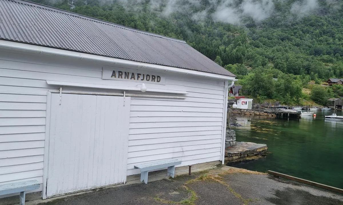 Nese: Arnafjord stopp