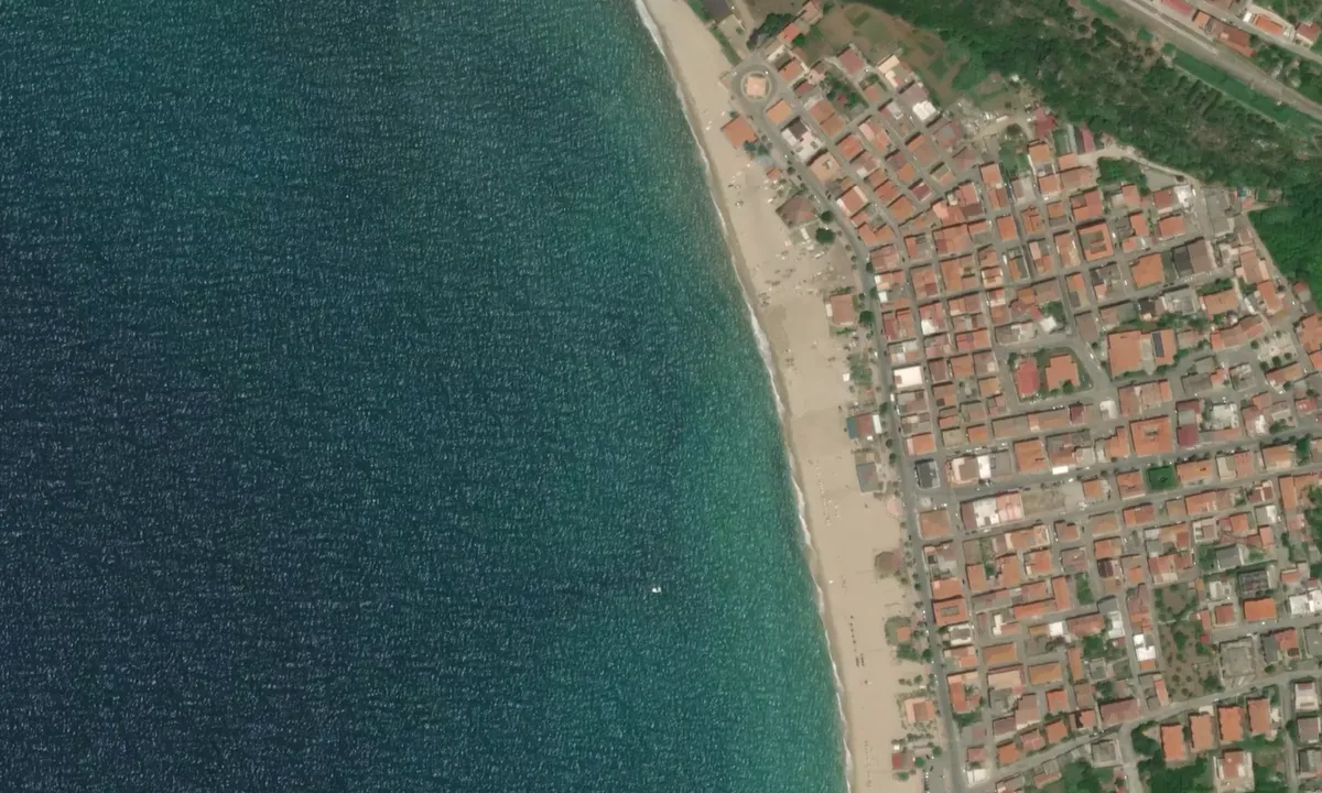 Flyfoto av Nicotera