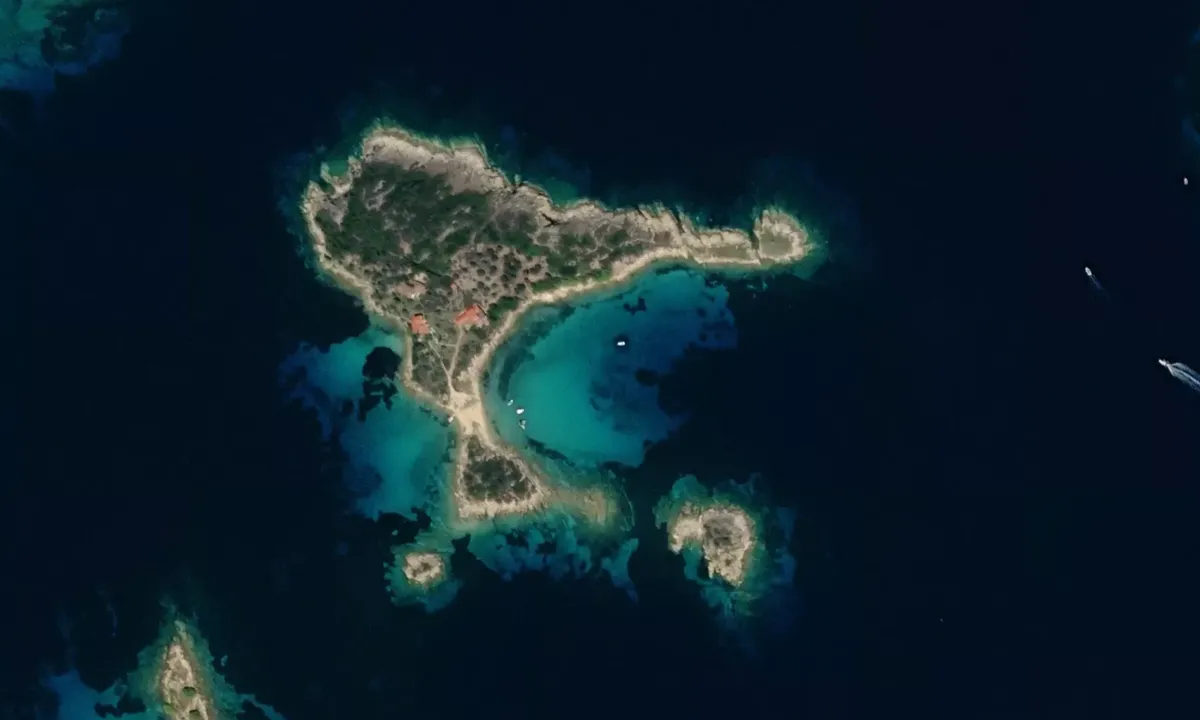 Satelite image of Nisis Peristeri