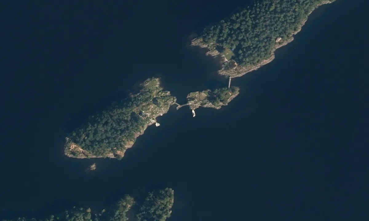 Flyfoto av Nordåsvannet Marmorøyene