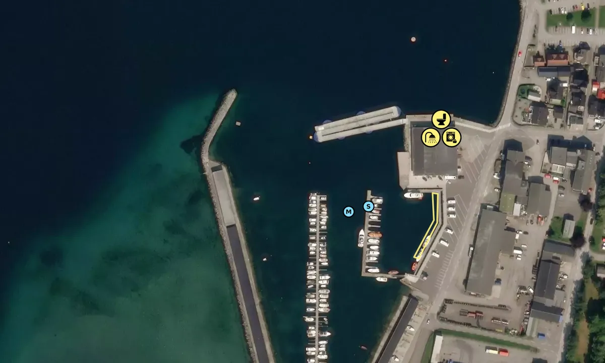 Flyfoto av Nordfjordeid Gjestehamn