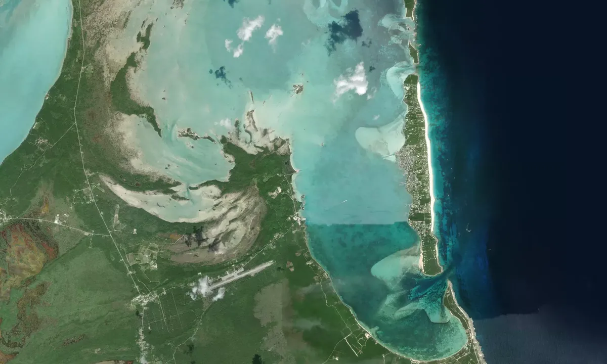 Flyfoto av North Island - Harbour Island