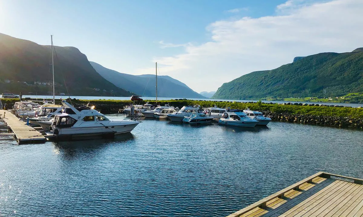 Notaplassen Hamn og Camping