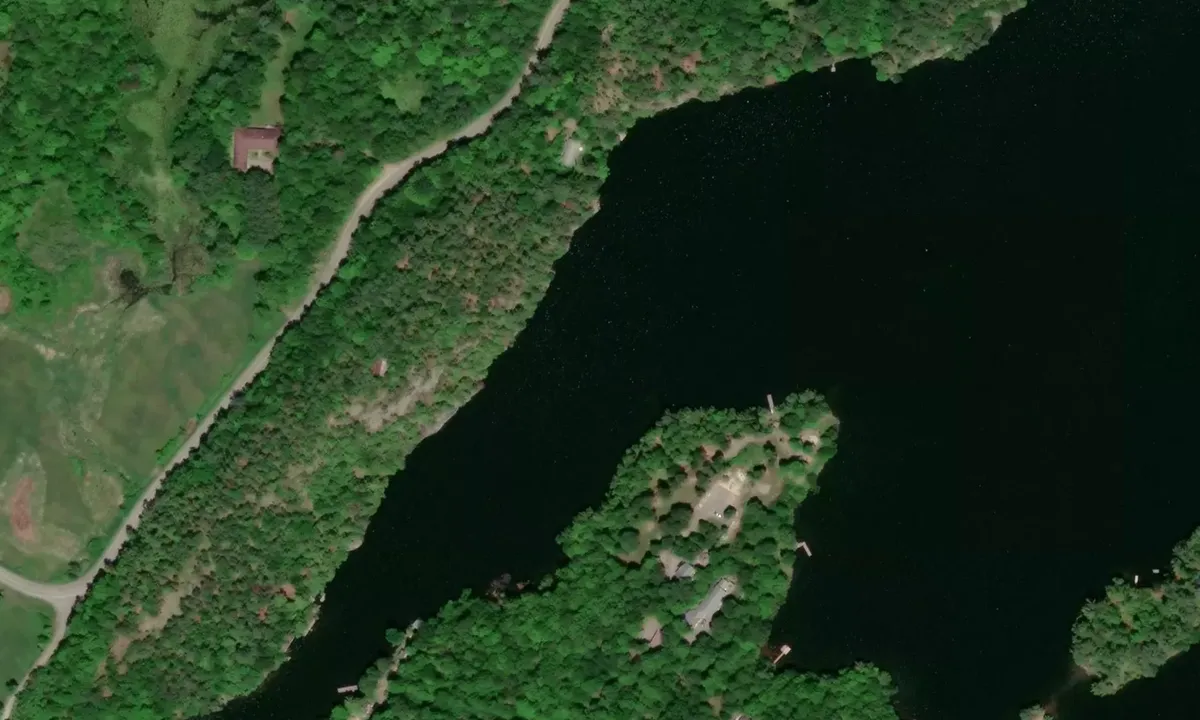Satelite image of NW Dog Lake