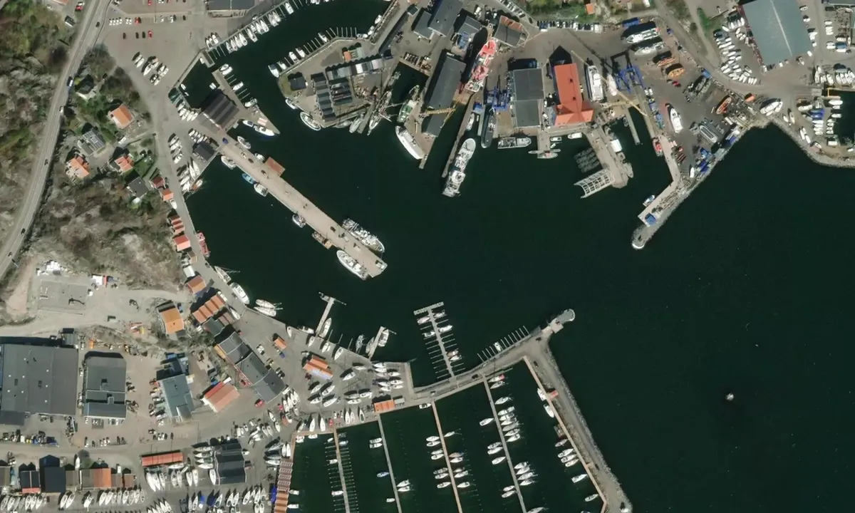 Flyfoto av Öckeröhamn