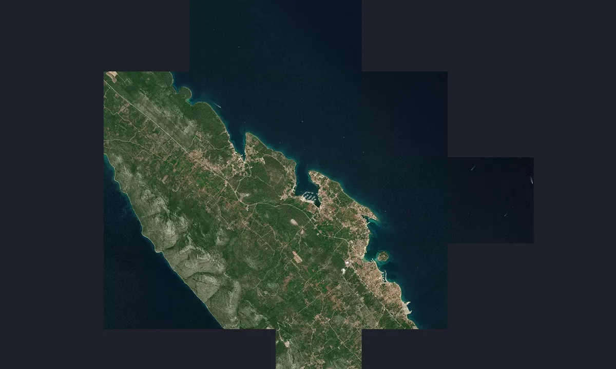 Flyfoto av Olive Island Marina - Sutomiscica