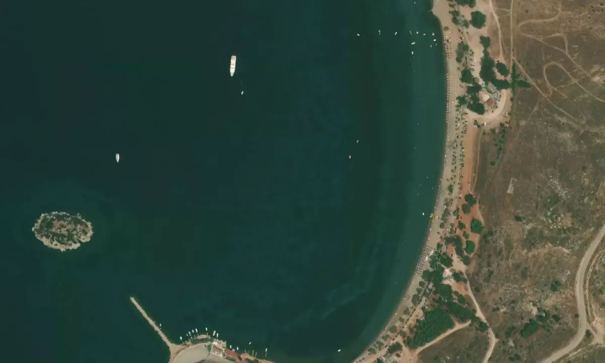 Flyfoto av Ormos Karathoas