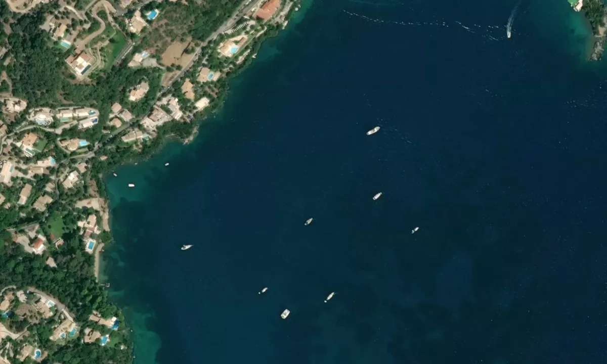 Flyfoto av Ormos Kommeno