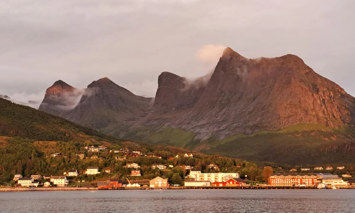 Ørnes Båthavn: Fint sted