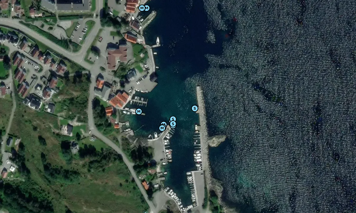 Satelite image of Østhusvik