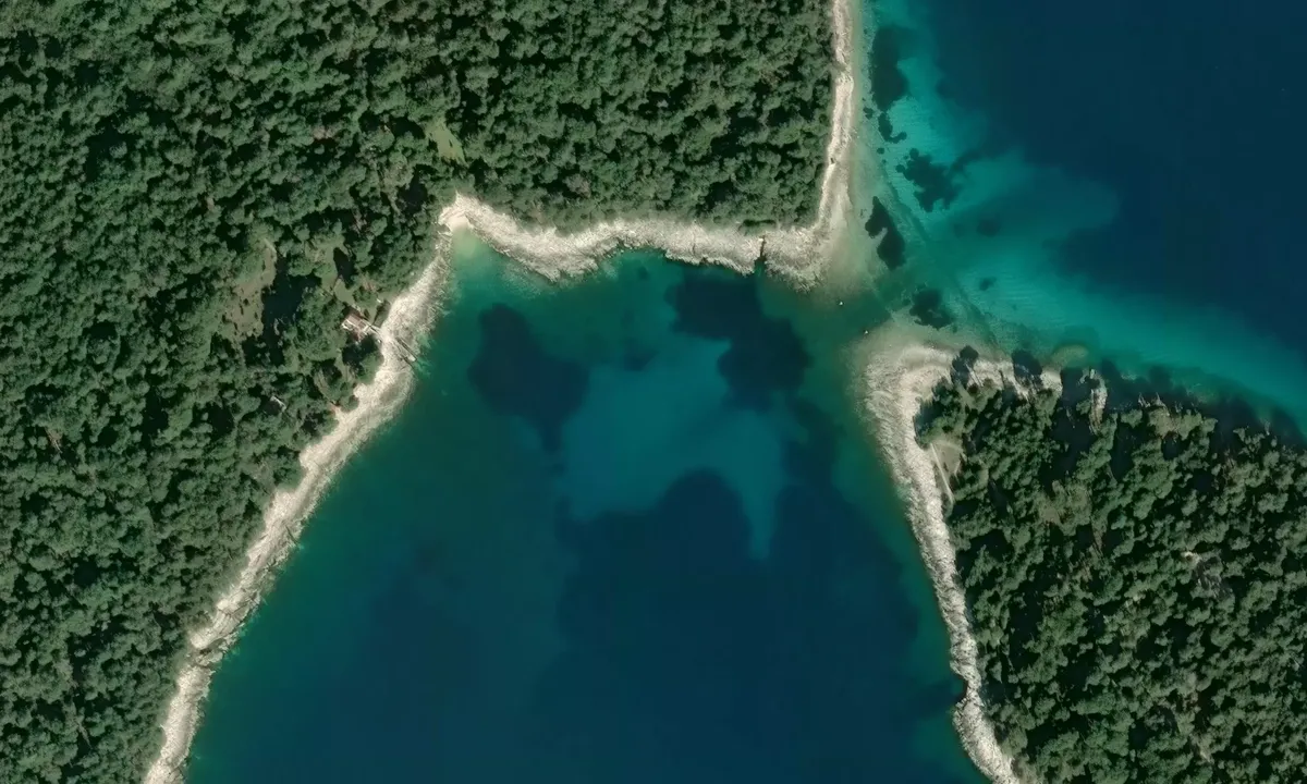 Satelite image of Otok Koludarc - Mali Losinj