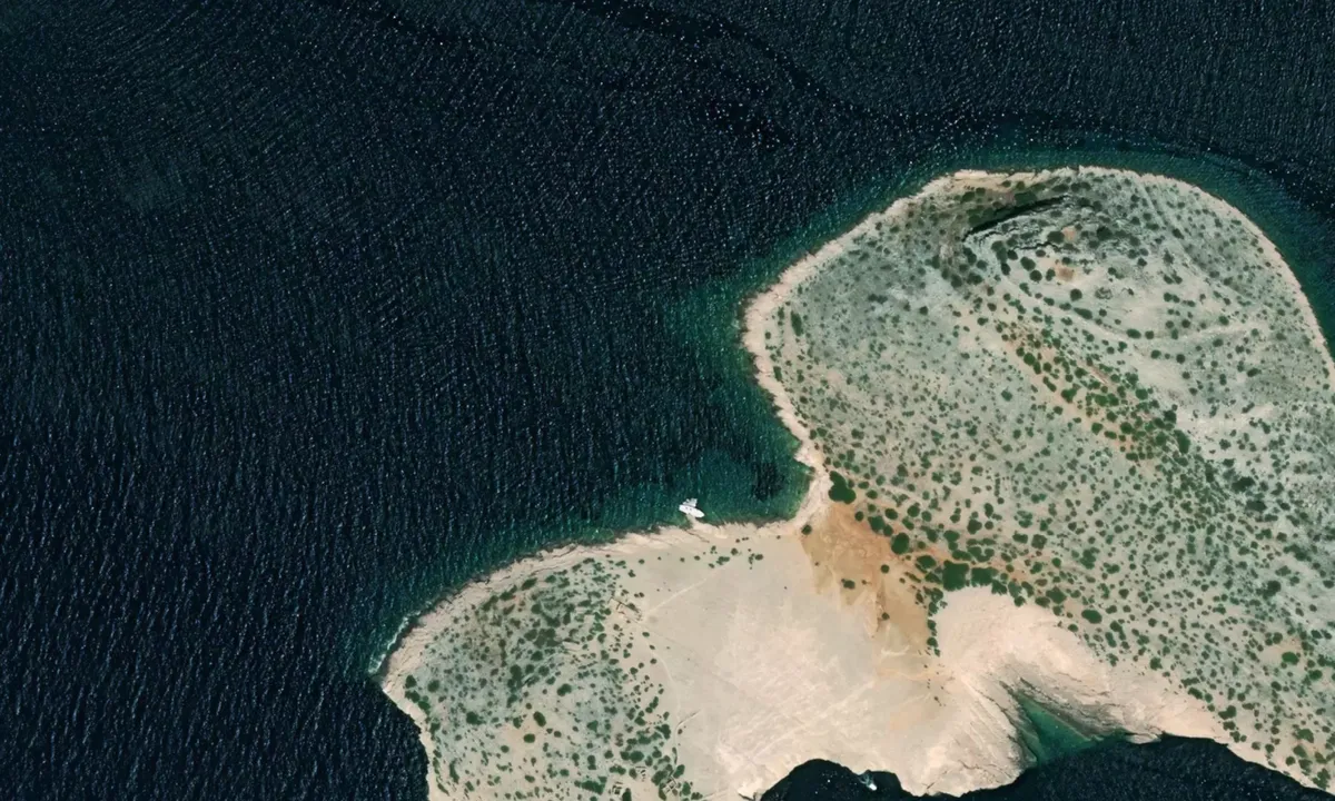 Flyfoto av Otok Mana