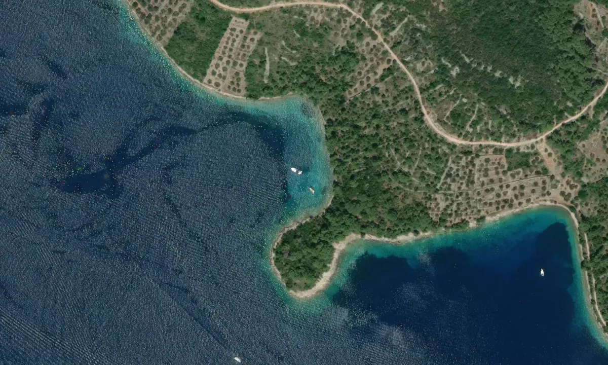 Flyfoto av Otok Zverinac
