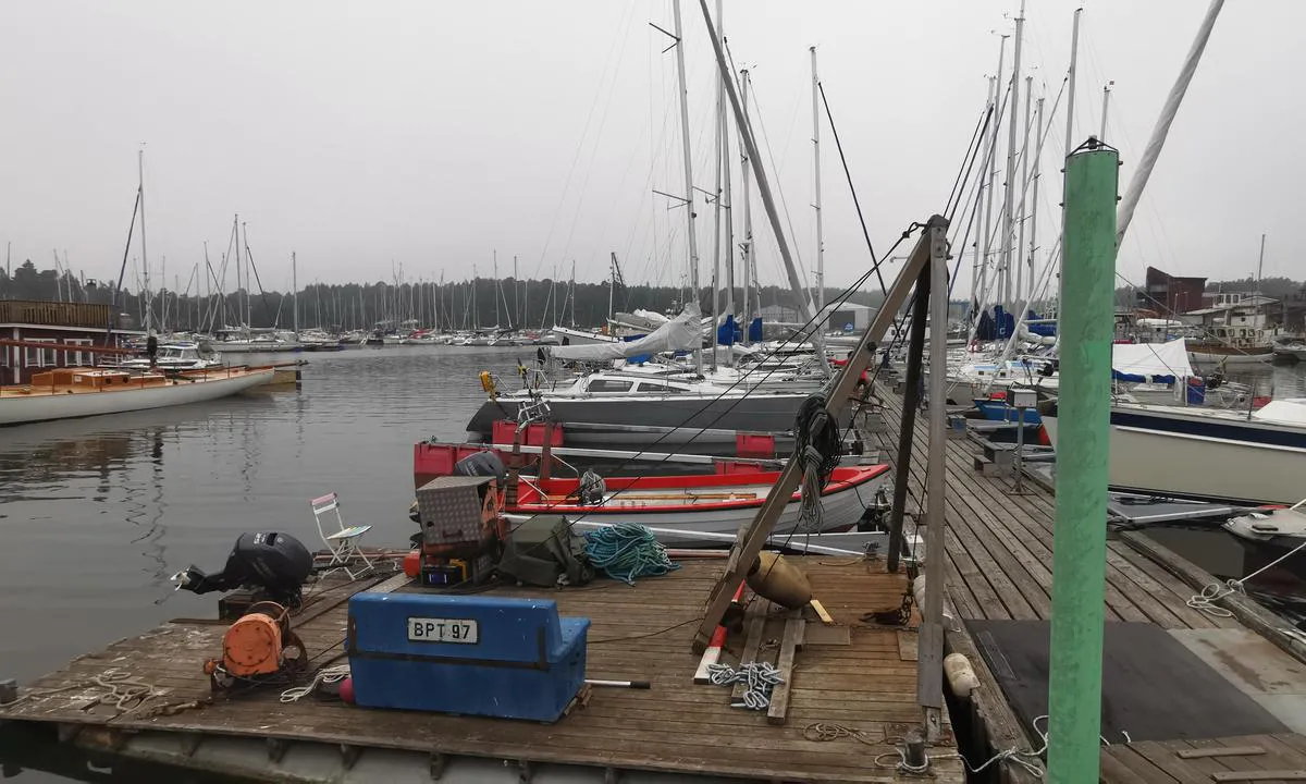 Oxelösund - Fiskehamnen: {"base": "se", "no": "Oxel\u00f6sund - Fiskerihavnen", "se": "Oxel\u00f6sund - Fiskehamnen", "en": "Oxel\u00f6sund - The Fishing Harbour", "da": "Oxel\u00f6sund - Fiskehavnen"}
