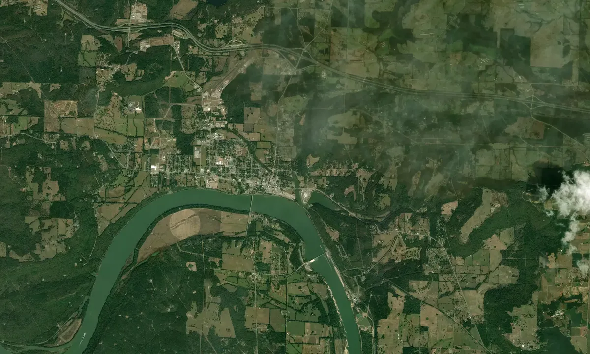 Flyfoto av Ozark City Dock