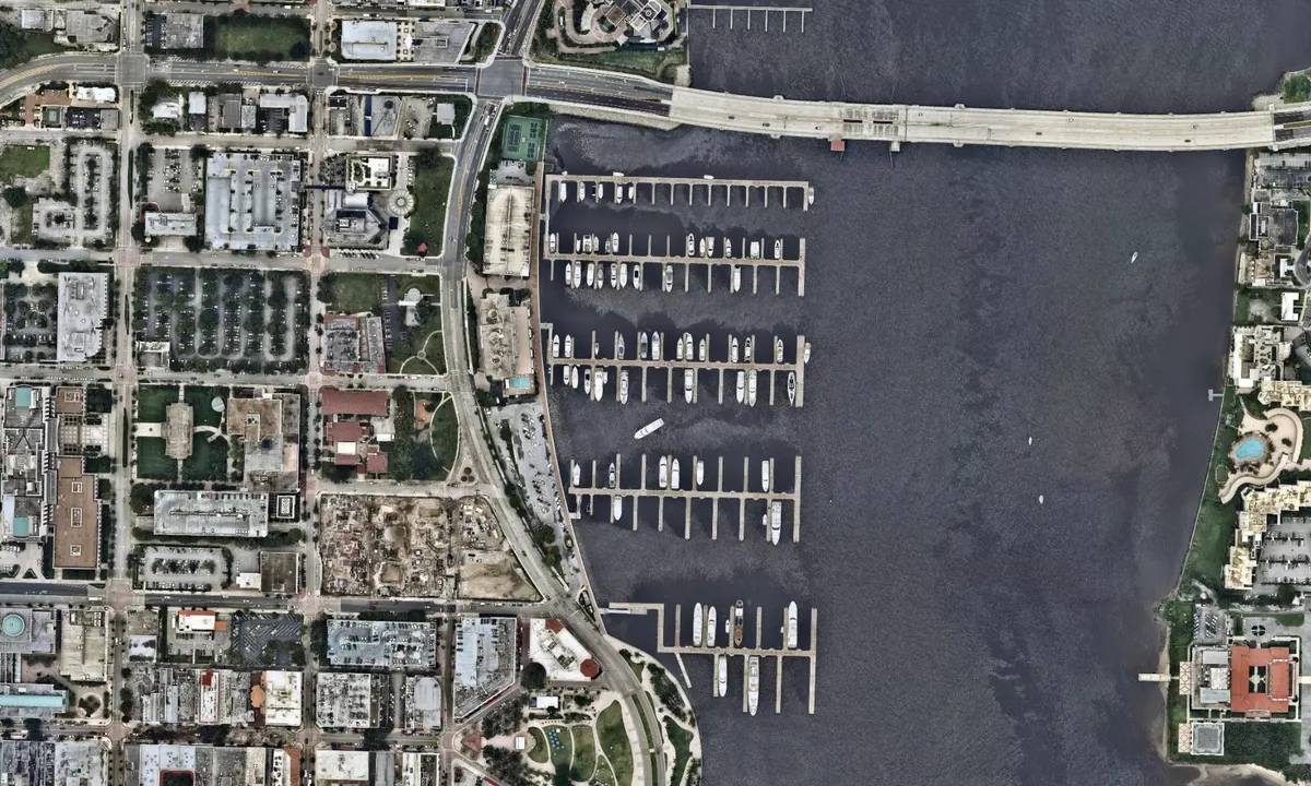 Flyfoto av Palm Harbor Marina
