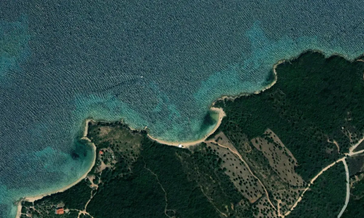 Flyfoto av Paralia Nisakia