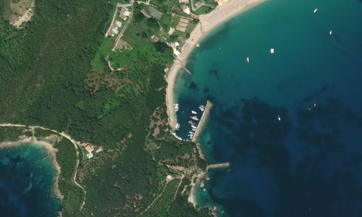 Flyfoto av Parga marina