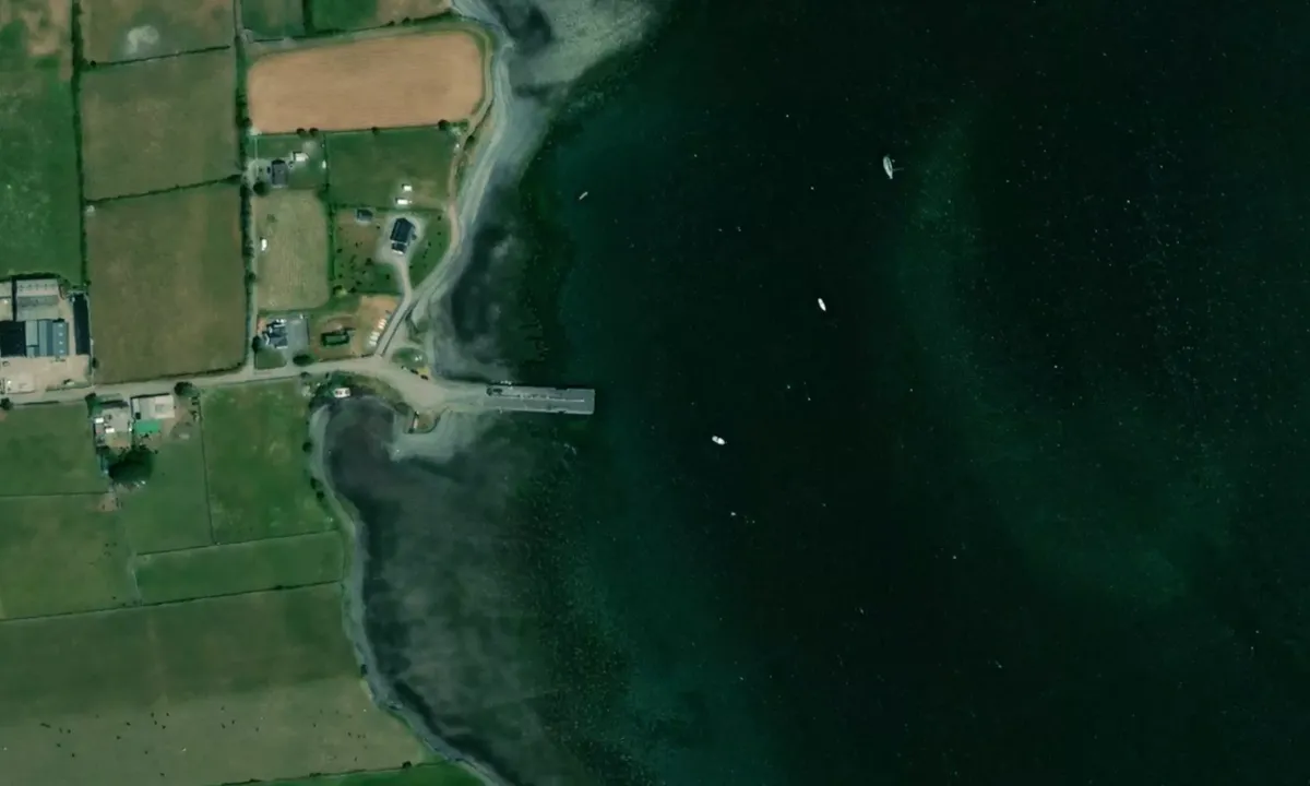 Flyfoto av Parkmore Pier