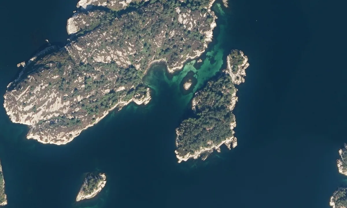 Flyfoto av Påvholmen
